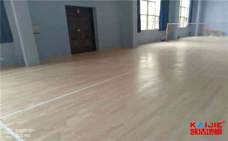 長春金融高等專科學校網站